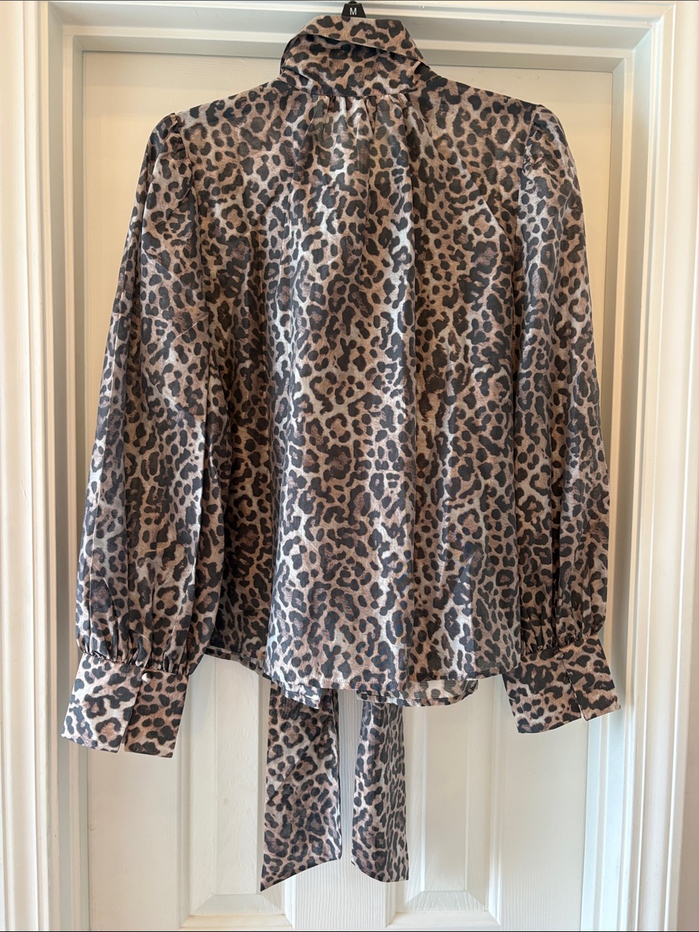 NWT LOFT Brown & Black Leopard Tie-Neck Blouse size Large - Picture 5 of 5